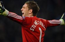 Sautgempton Stekelenburg bilan qiziqmoqda