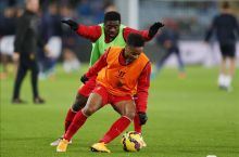 Kolo Ture: "Sterling "Liverpul"da qolishi kerak"