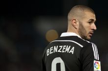 Benzemaning "Atletiko"ga qarshi o'yinda maydonga tushishi so'roq ostida