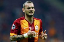 "Manchester Yunayted" va PSJ Sneyder uchun kurash olib bormoqda