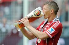 Швайнштайгер повторил рекорд Кана и Шолля, выиграв бундеслигу в 8-й раз