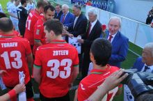 "Lokomotiv" faxriylarni ezozlaydi