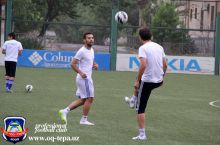 "Oq-tepa" “CHust-Paxtakor”ga qarshi o'yin oldidan so'nggi mashg'ulotini o'tkazdi FOTO