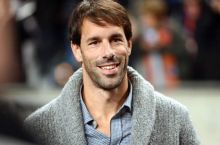 Van Nistelroy: "CHicharito - haqiqiy professional"
