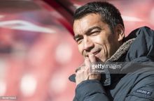 Van Bronkxorst "Feyenoord" bosh murabbiyiga aylandi