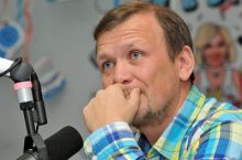 "UZREPORT TV" telekanalidagi birinchi o'yinni Aleksandr SHmurnov va Jasur G'aybullaev sharhladi