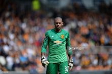 "Manchester Yunayted" Viktor Valdesni "Nyukasl"ga ijara berishni istamadi