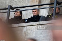 Моуринью убеждён, что возглавит «МЮ», если ван Гал не выведет клуб в ЛЧ