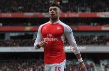 "Лестер" нацелился на покупку Алекса Окслейда-Чемберлена