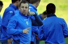 Деян Журжевич Сурия - Жанубий Корея учрашувини кузатмоқда