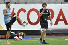 Президент AUF: Суарес не сыграет в матче с Венесуэлой, если не будет готов