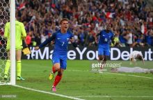 Тахминий ЕВРО-2016. Достонбек Ҳамдамовдан "страйк"