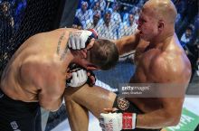 Olamsport.com: Федор Емельяненко жанг ўтказди