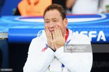 РФС официально подтвердил, что Слуцкий покидает сборную России