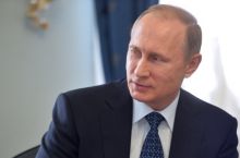 Владимир Путин ЖЧ-2018 пайтида чет элликларнинг fan-ID билан Россияга кириши борасидаги қонунга имзо чекди