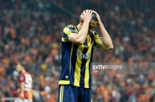 «Вест Хэму» и «Кристал Пэлас» предложили купить ван Перси