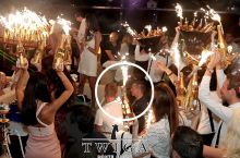 Кокорин Россия мадҳияси янграётган пайтда чилим чекди ва 500 та шампан виноси билан барчани меҳмон қилди (видео)