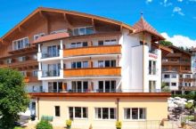 Национальная сборная Узбекистана прибыла в Австрию