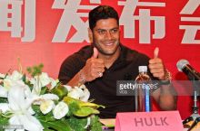 Три японских клуба могут заработать более € 2 млн на переезде Халка в Китай