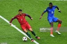 Погба: ФИФА следует отдать «Золотой мяч» Роналду уже сейчас