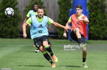 Оскар: "Челси" выступит намного лучше, чем в прошлом сезоне