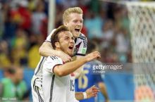 "Боруссия" Гётце кетидан Шюррлени ҳам ўз сафига қўшиб олди