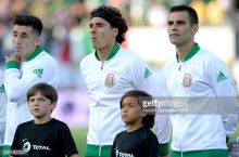 «Гранада» арендовала вратаря Очоа у «Малаги»