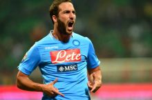 Игуаин "кучли учлик"да
