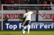 Бейи: "Мной интересовался "Манчестер Сити", но я хочу играть за Моуринью"