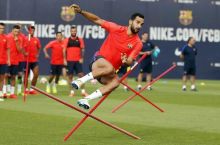 "Барселона" футболчиси "Валенсия"га ўтди