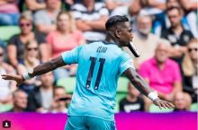 Элиа хет-трикни синган бармоғи билан нишонлади (фото)