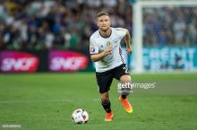 Агент Мустафи не говорил, что Шкодран принял предложение "Арсенала"