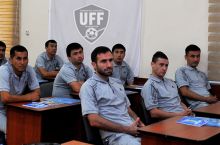 Жепаров, Кападзе ҳамда Бугало “С” тоифадаги мураббийлик лицензия учун ўқимоқда