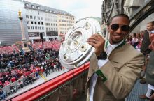 Боатенг признан футболистом сезона-2015/16 в Германии