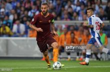 "Рома" Де Россига янги шартнома талкиф қилди