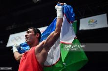 Ўн уч медал жаранглайди тилларда (шеър)