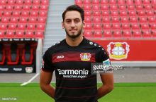 Чалханоглу может перейти в «Тоттенхэм Хотспур»