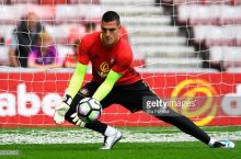 Манноне пропустит три месяца, "Сандерленд" ищет нового вратаря