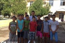 Сардор Рашидов Жиззахдаги Меҳрибонлик уйи тарбияланувчилари билан учрашди