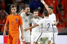 Голландия терма жамоаси 1933 йилдан сўнг илк маротаба кетма-кет бешта уй учрашувида мағлуб бўлди