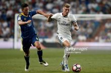 "Real" Kroos bilan shartnomani uzaytirmoqchi