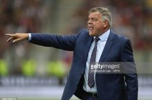 Эллардайс: Словакия припарковала "двухэтажный автобус"