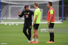 Азар: "Конте футболчилар билан қандай муомала қилишни билади"