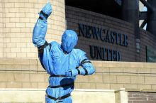 "Ньюкасл" стадиони олдида янги ҳайкал пайдо бўлди (фото)