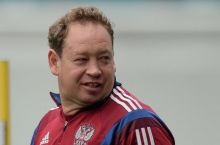 Леонид Слуцкий: «Вазиятга қараб, футболчи оламиз»