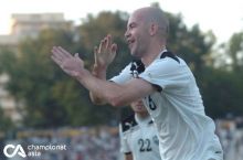 Гейнрих танқидчилар эътиборини қозонмоқда