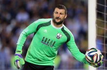 "Нефтчи"нинг собиқ дарвозабони клуб раҳбариятини истеъфога чиқишга чақирди