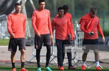 Смоллинг: "МЮ кетма-кет учта ўйинда мағлуб бўлишга ҳаққи йўқ"