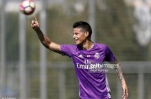 "Манчестер Юнайтед" попробует подписать Хамеса Родригеса