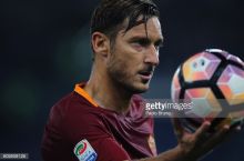 Спаллетти: "Рома" футболчилари Тоттидан намуна олишларини истайман"